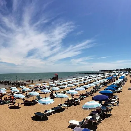 Spetacular On Two Floors With Garden 10 Minutes From The Sea Villa Lignano Sabbiadoro