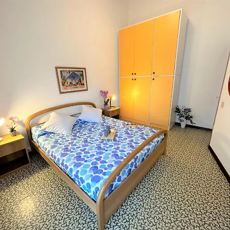 Spetacular On Two Floors With Garden 10 Minutes From The Sea ヴィラ